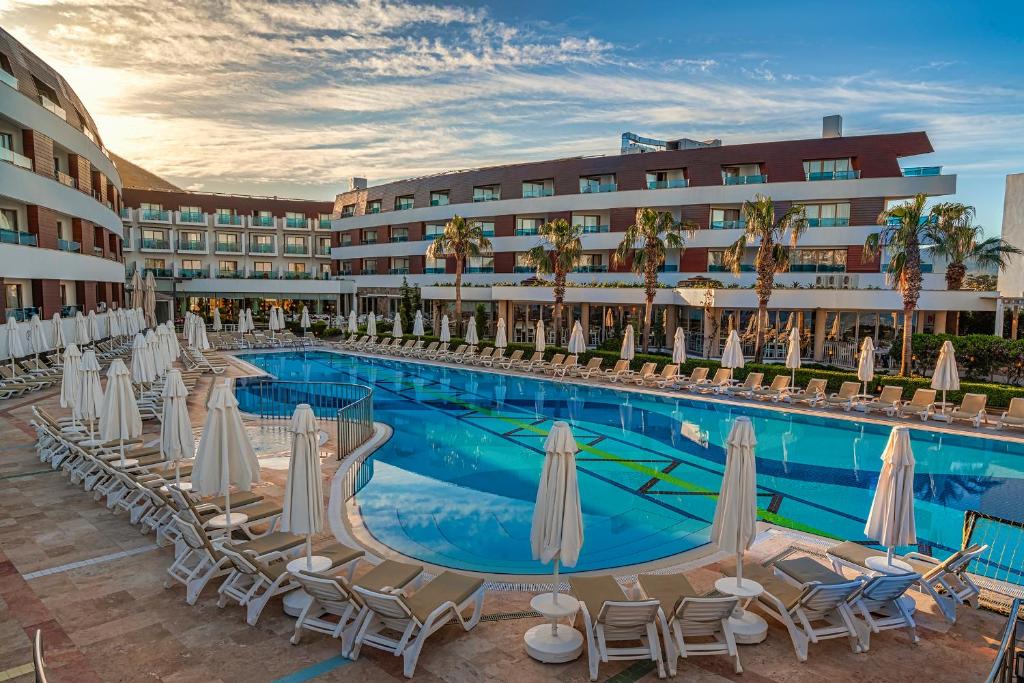 هتل آزور بای یلکن بدروم